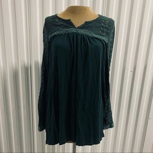 Suzanne Betro Lace Sleeve Top